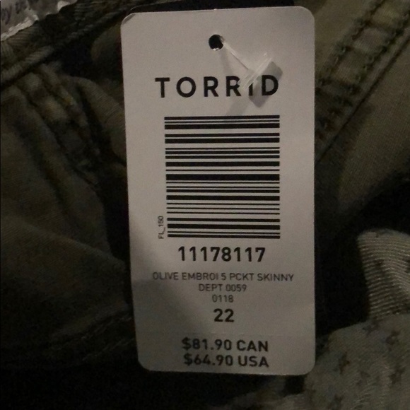 Torrid Embroidered Olive Skinny Capri Pant Size 22 - Picture 5 of 5
